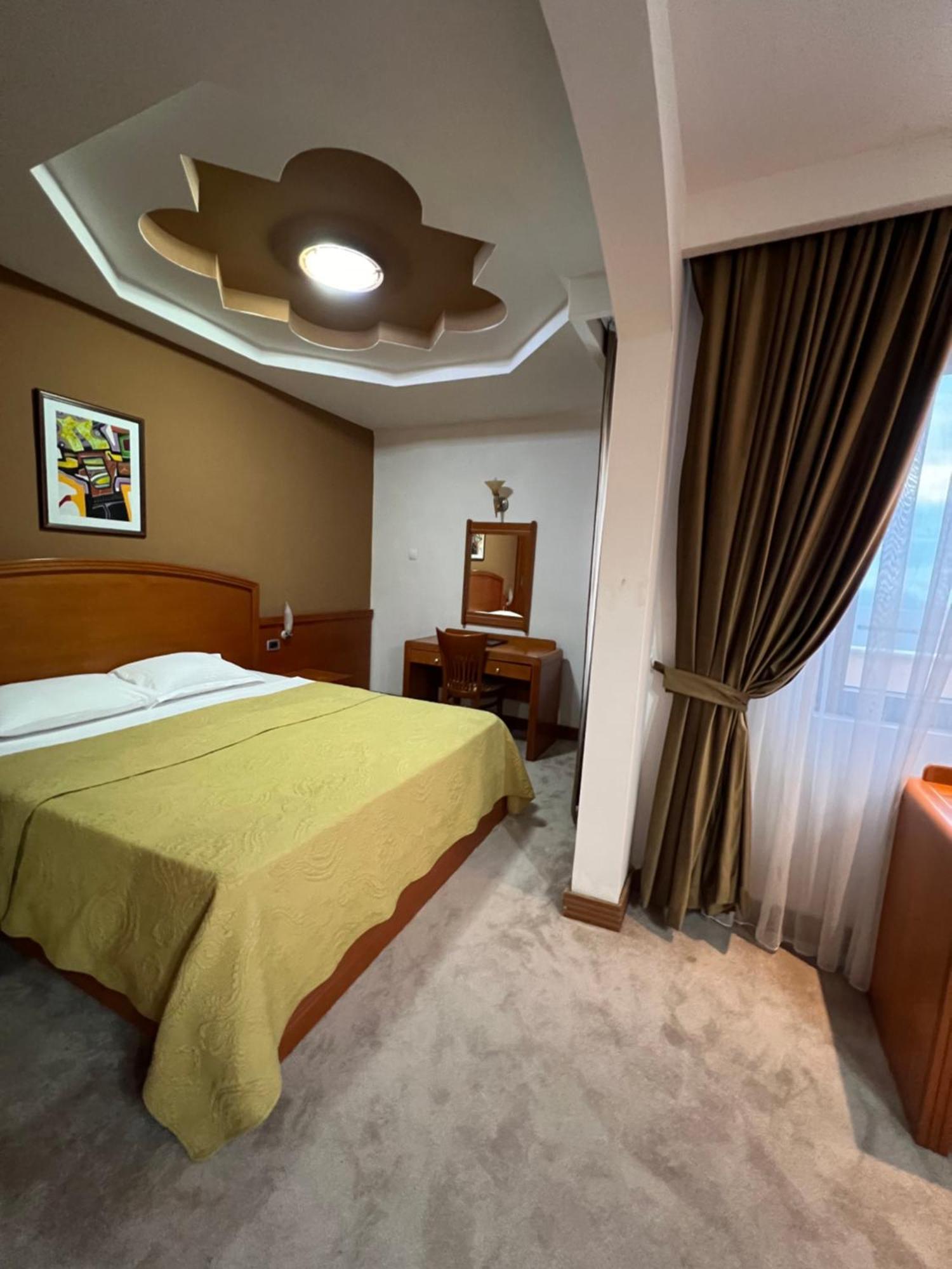 Hotel Princi i Arberit Prishtinë Luaran gambar