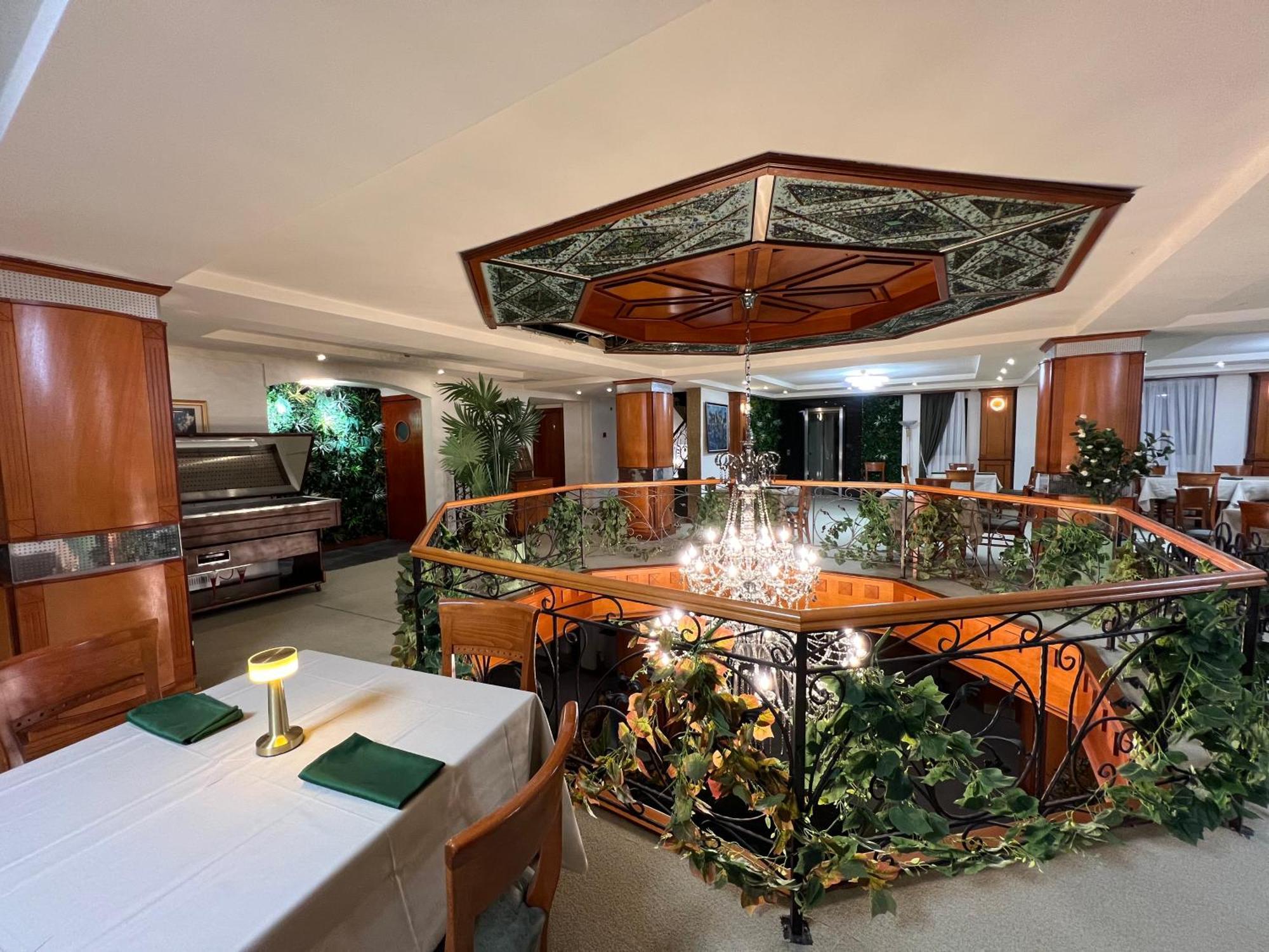 Hotel Princi i Arberit Prishtinë Luaran gambar